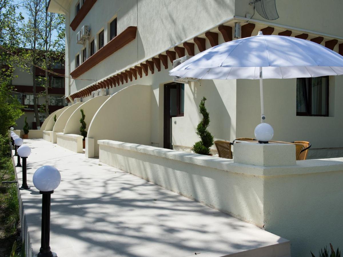 Complex Mediteranean Mamaia Bagian luar foto
