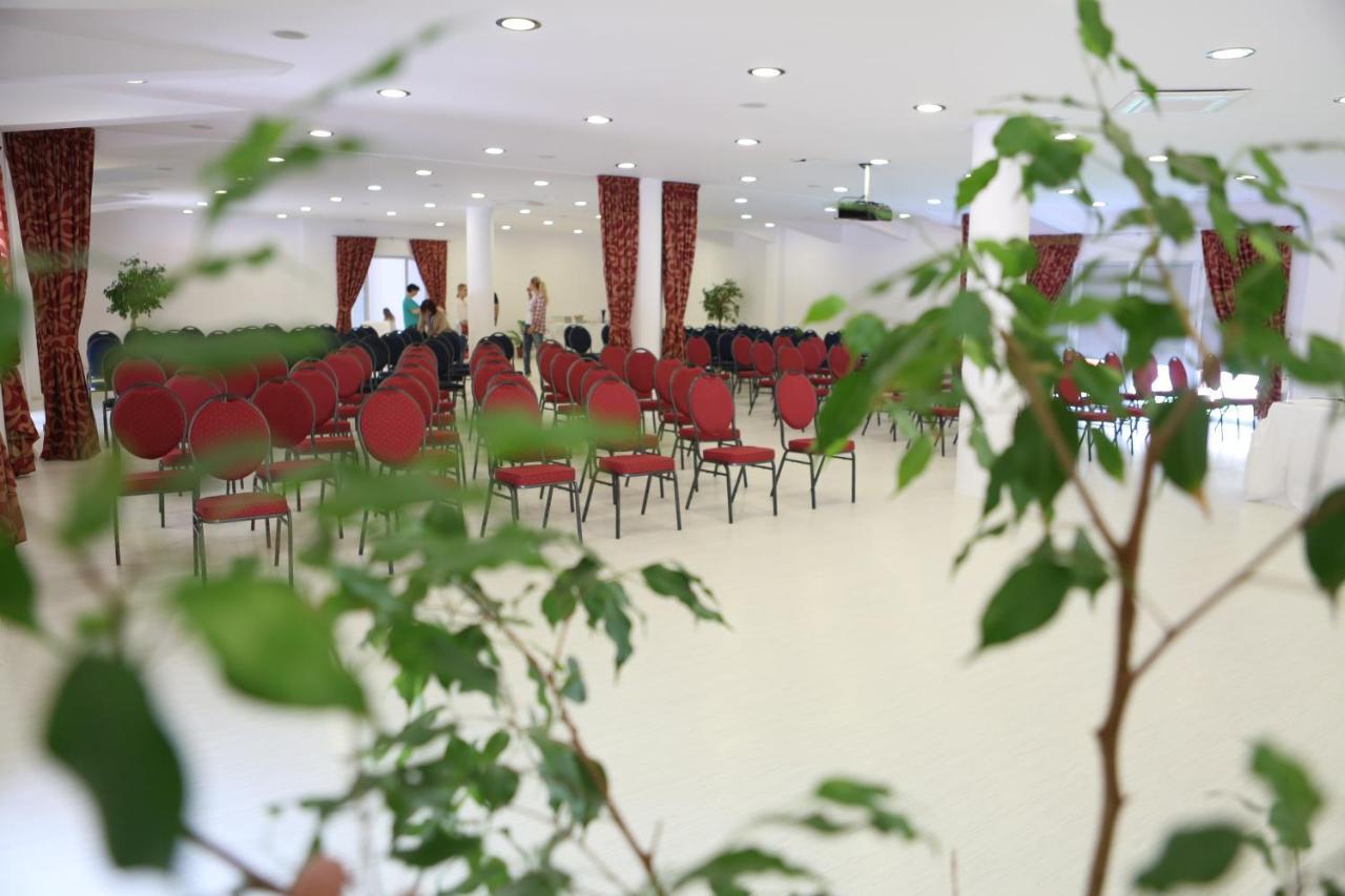 Complex Mediteranean Mamaia Bagian luar foto